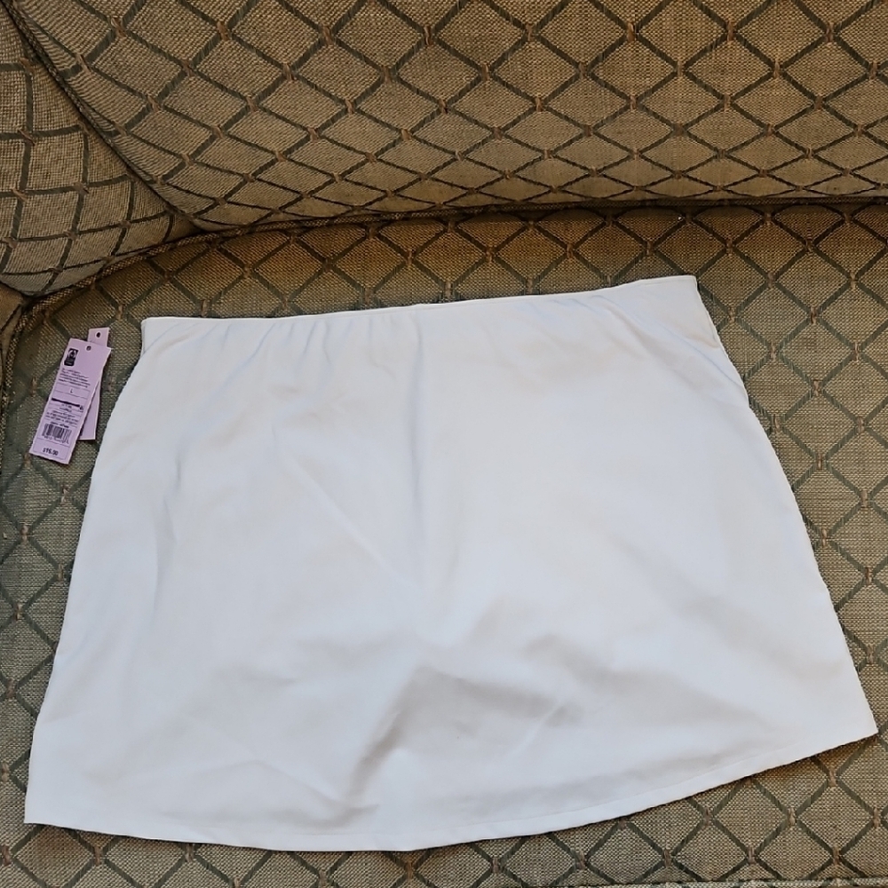 Elegant White Women's Skirt